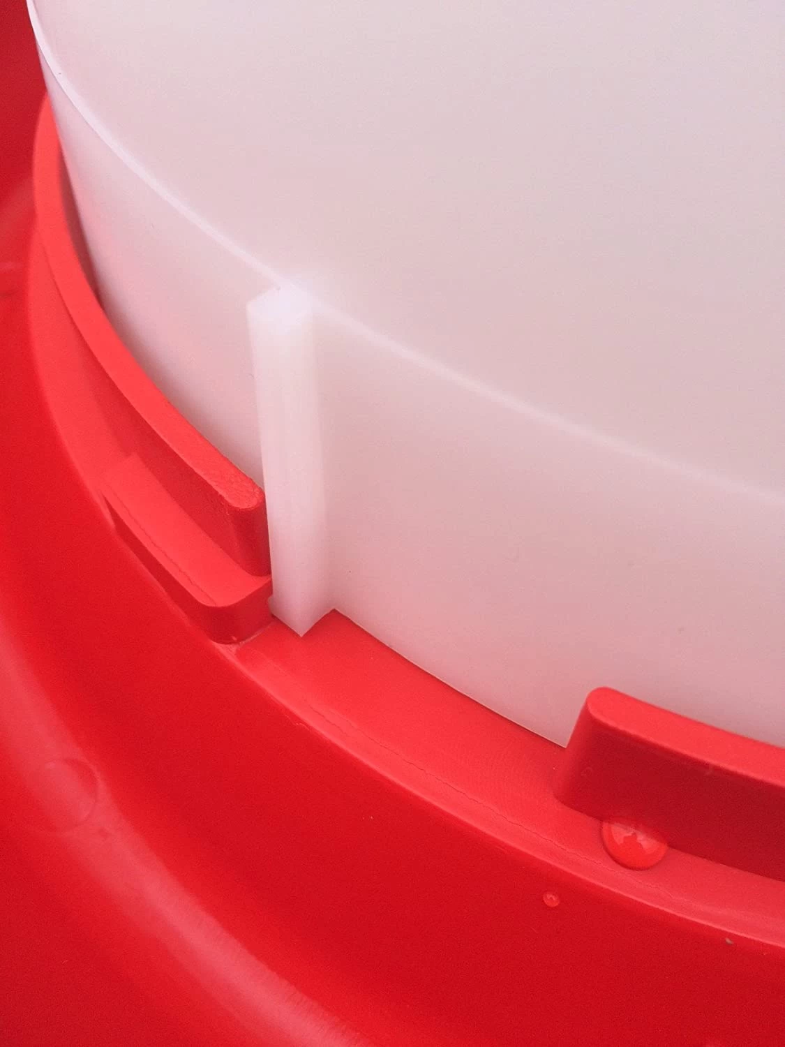 3-Gallon, Plastic Heated All-Season Poultry Fountain 9 3-Gallon, Plastic Heated All-Season Poultry Fountain - Image 7